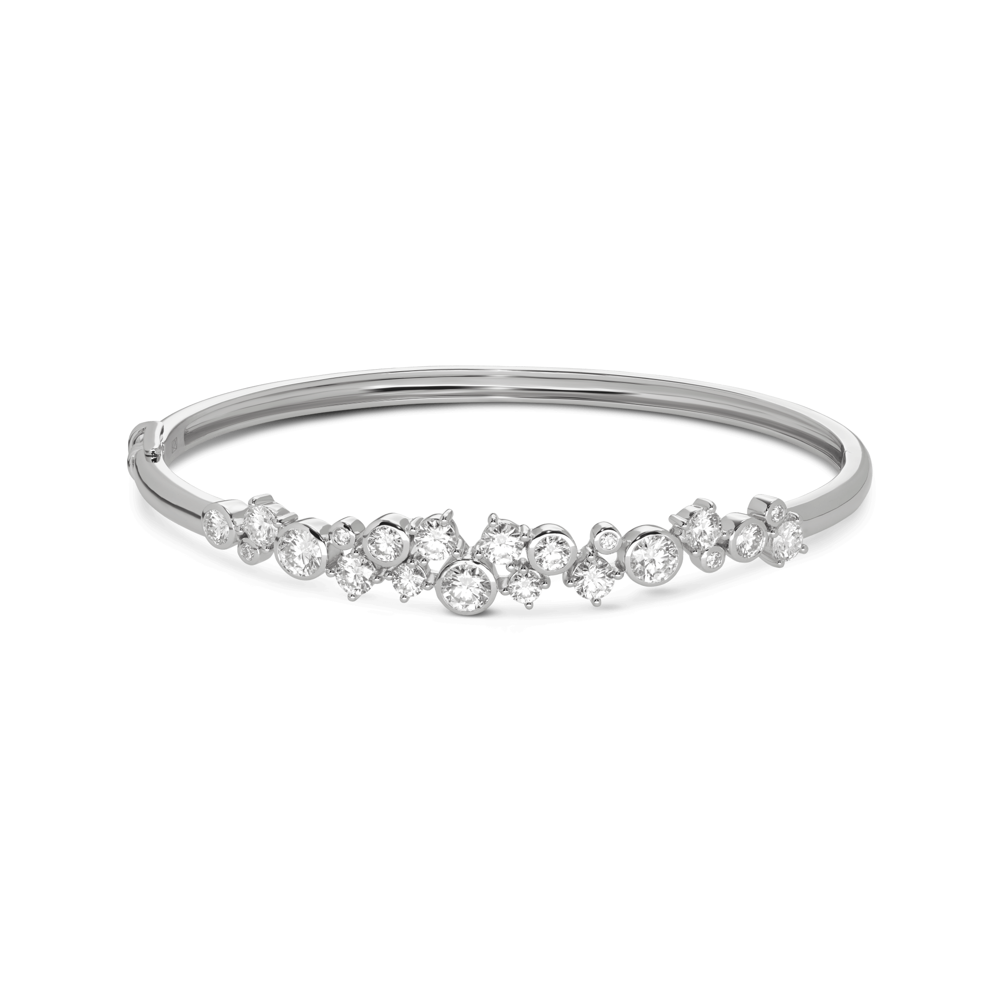 Front view of the white gold Waterfront Bangle 