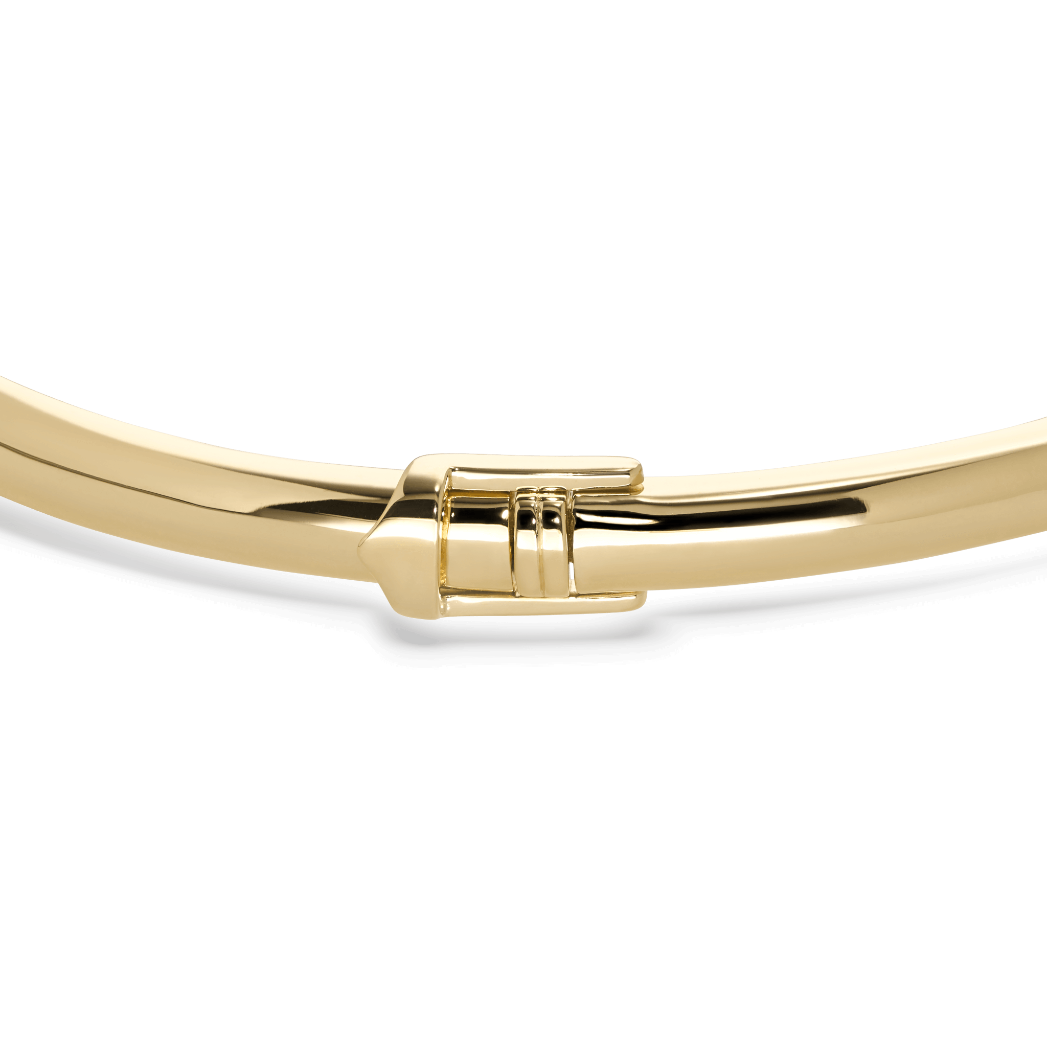 Close up shot showing the clasp closed on the yellow gold waterfront bangle