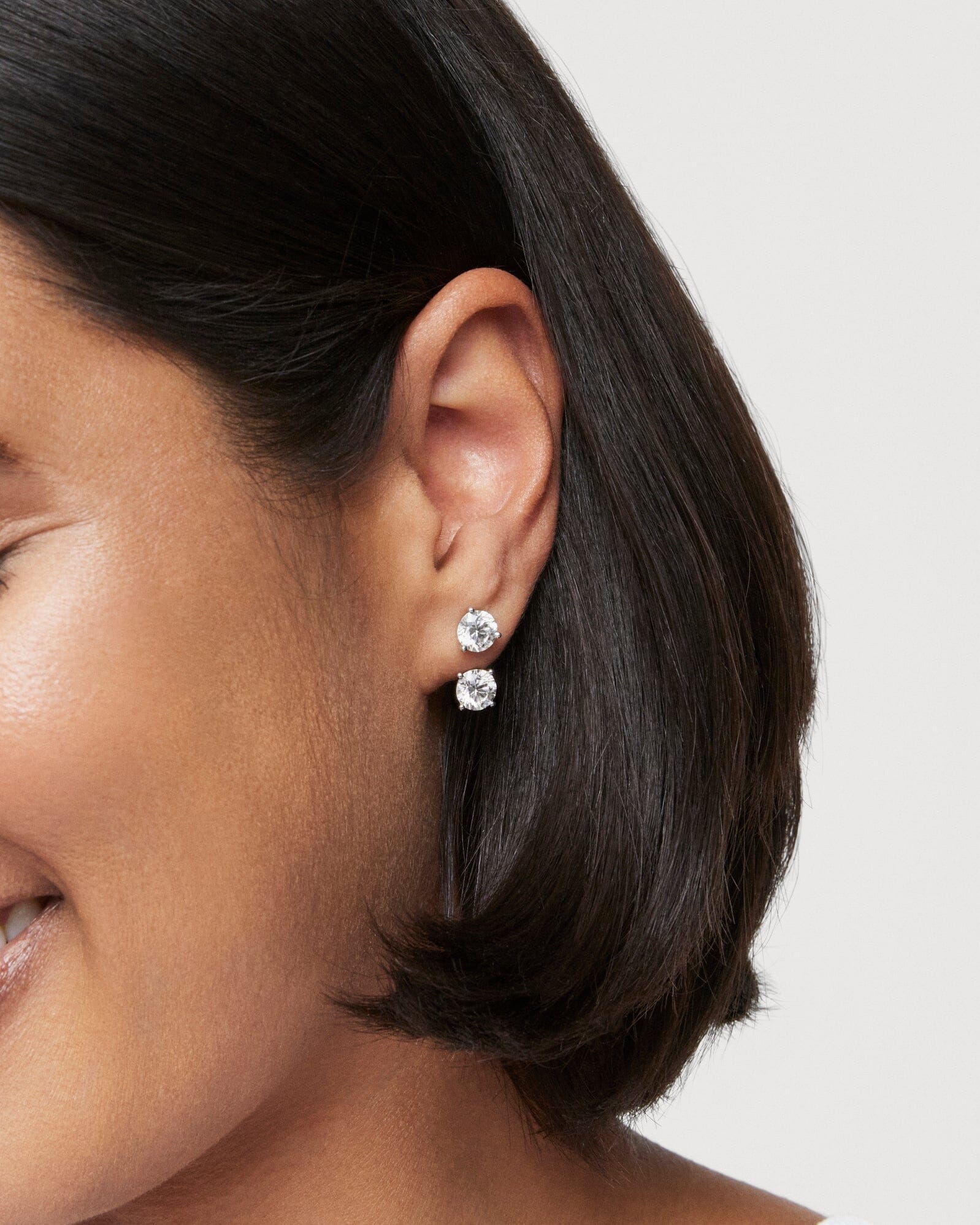 The Round Brilliant Solitaire Ear Jackets