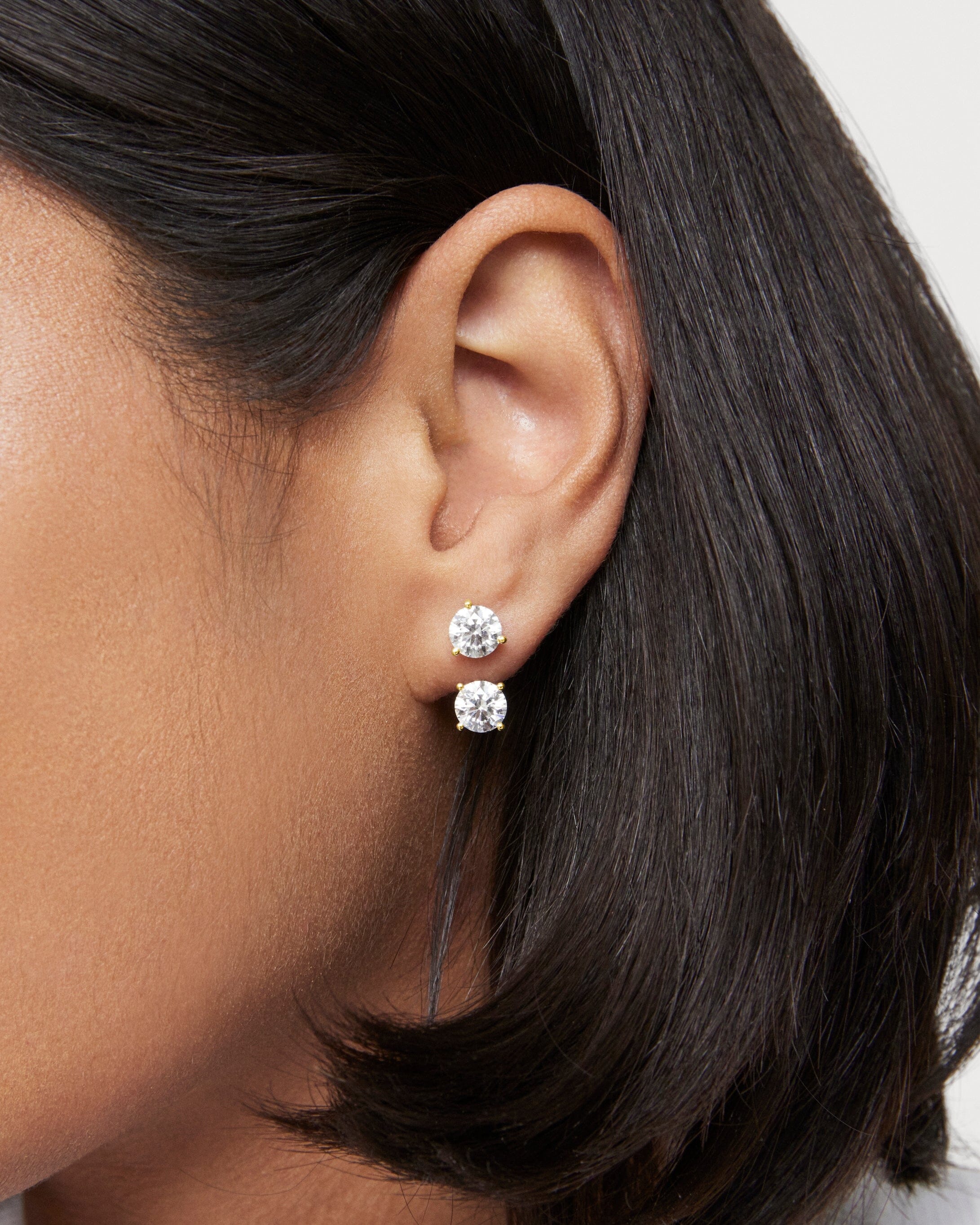 The Round Brilliant Solitaire Ear Jackets