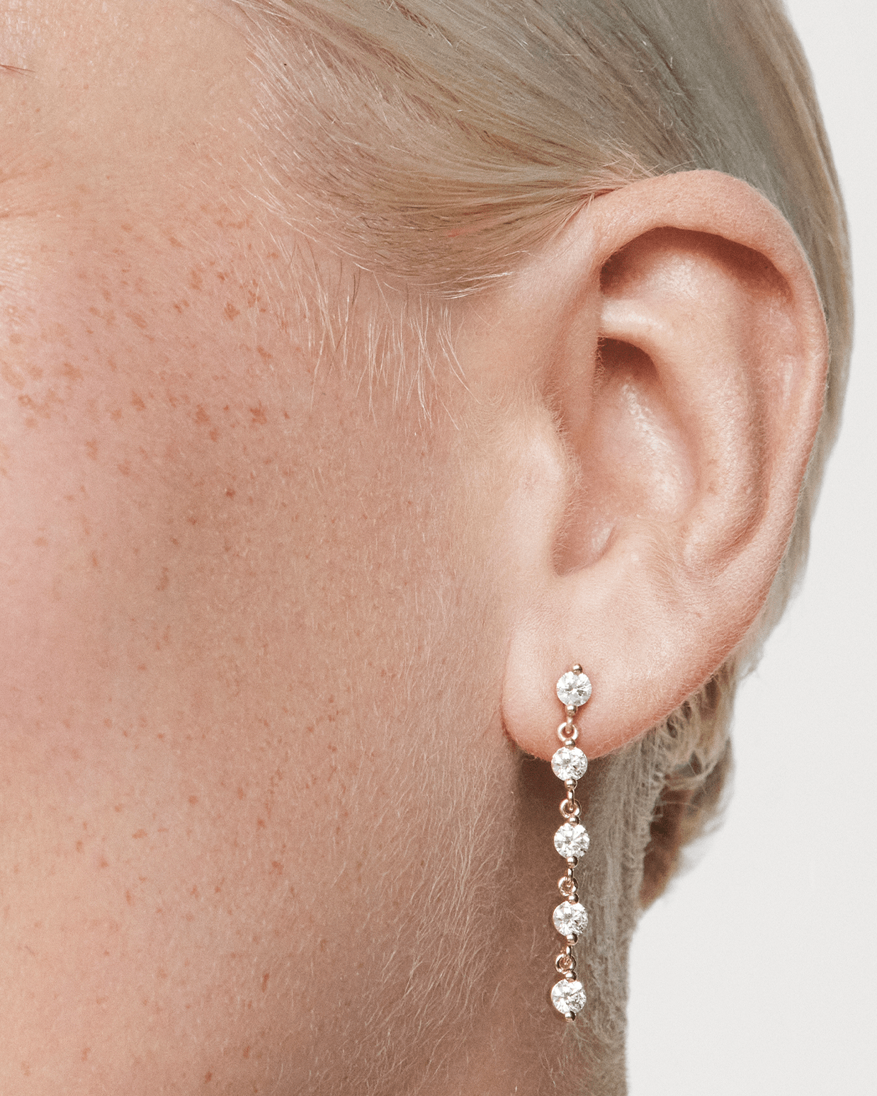 The Round Brilliant Line Drop Earrings