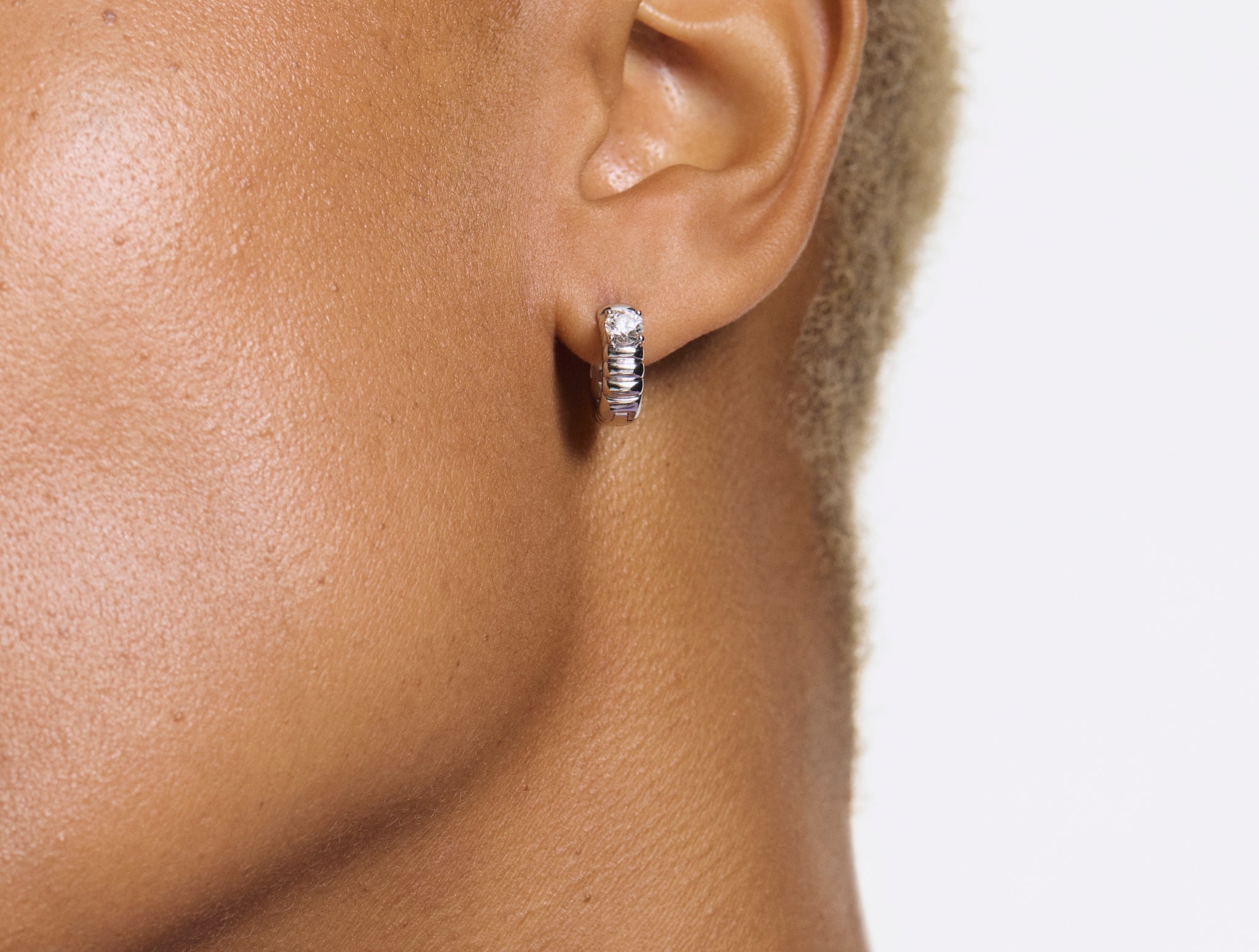 Model image of white gold poet hoop earring