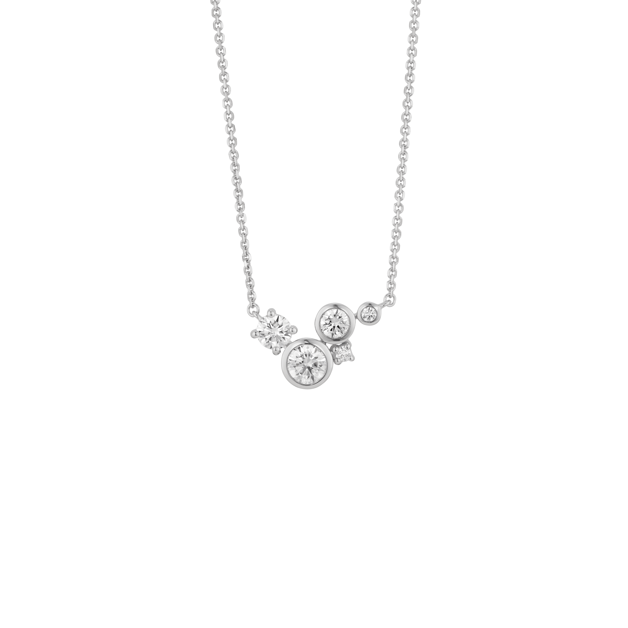 Front view of the white gold Alberta necklace