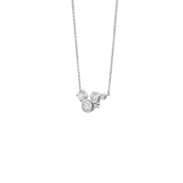 Side view of the white gold Alberta necklace