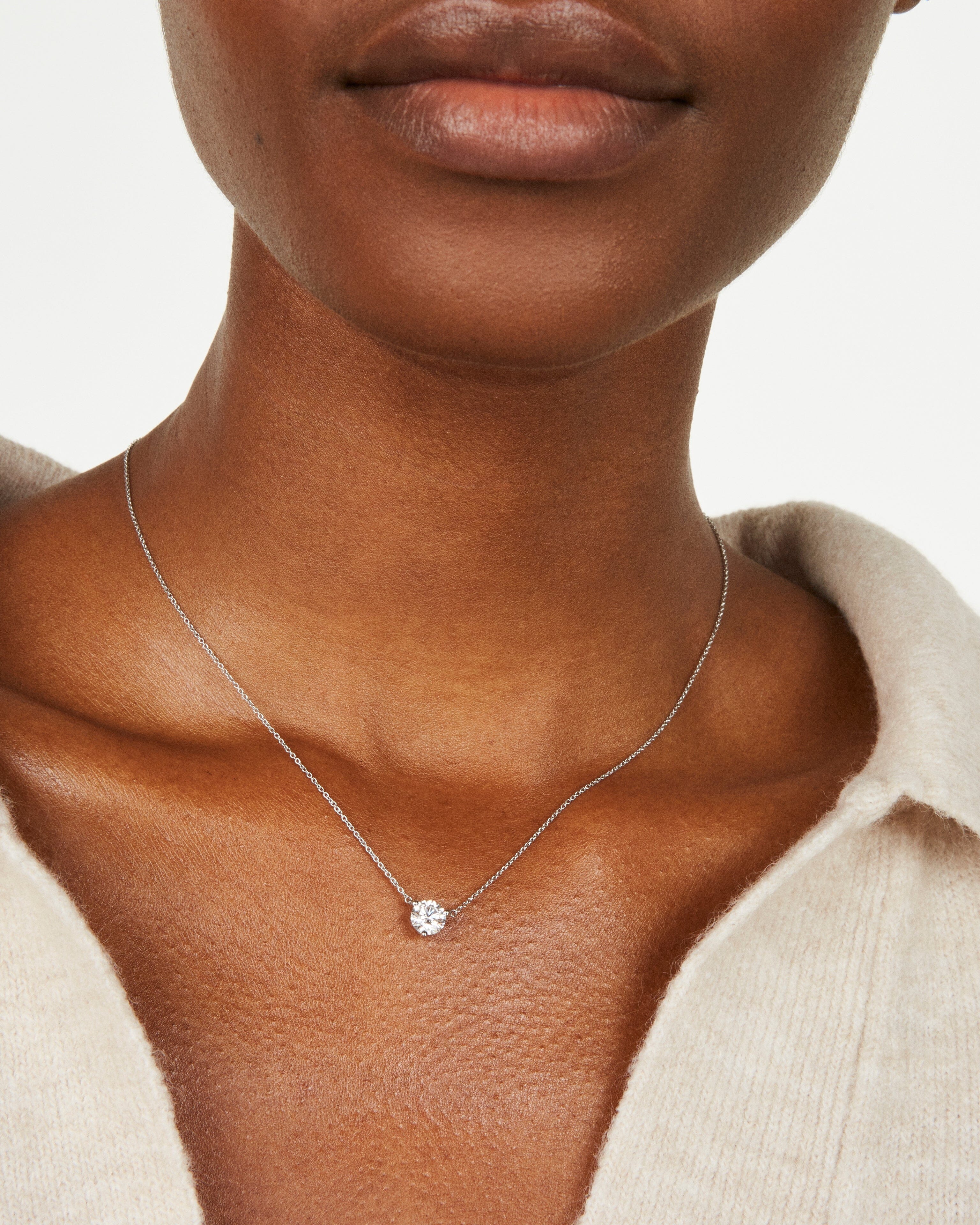 Model image of white gold, lab-grown 1 carat round brilliant pendant