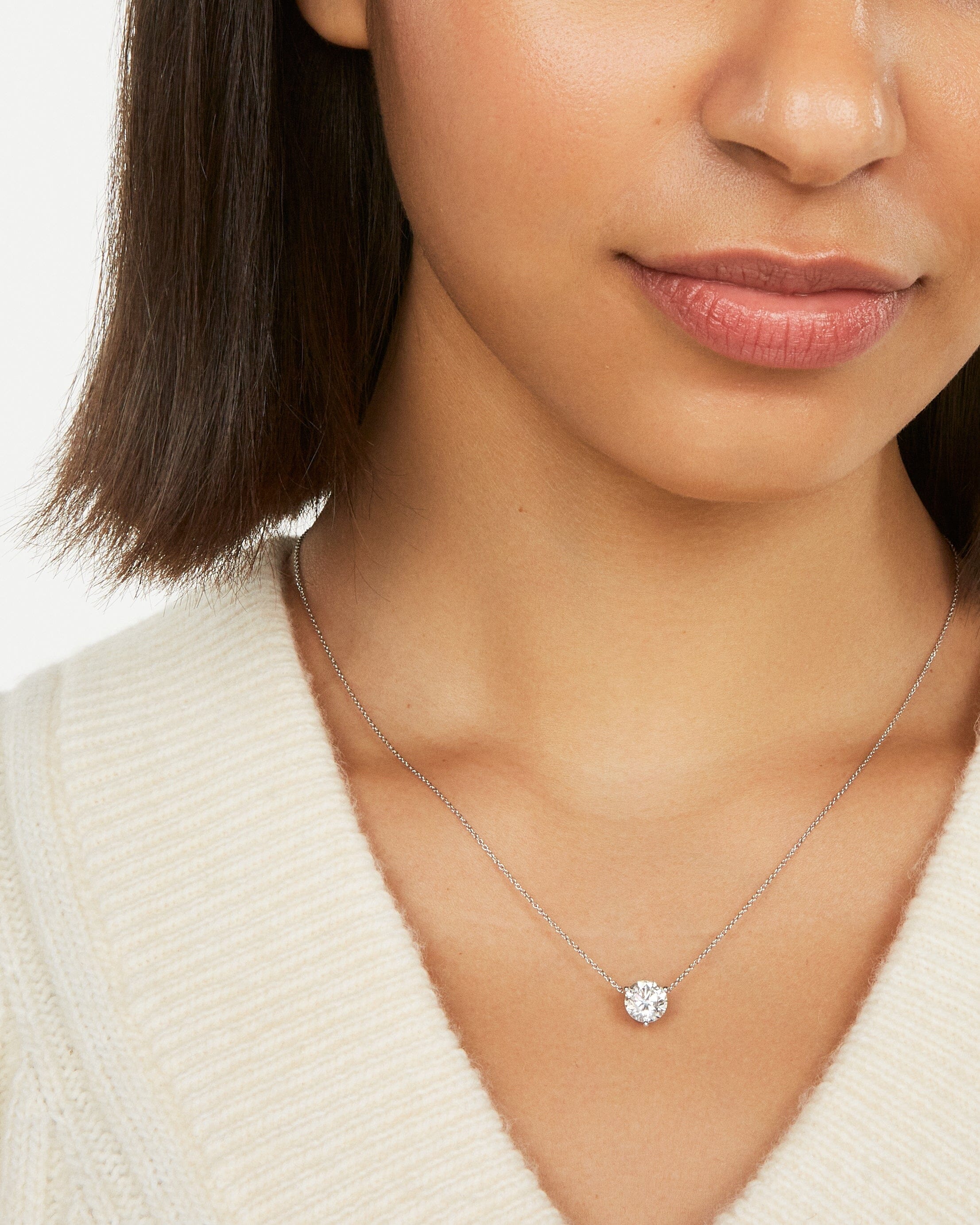 Model image of white gold, lab-grown 2 carat round brilliant pendant