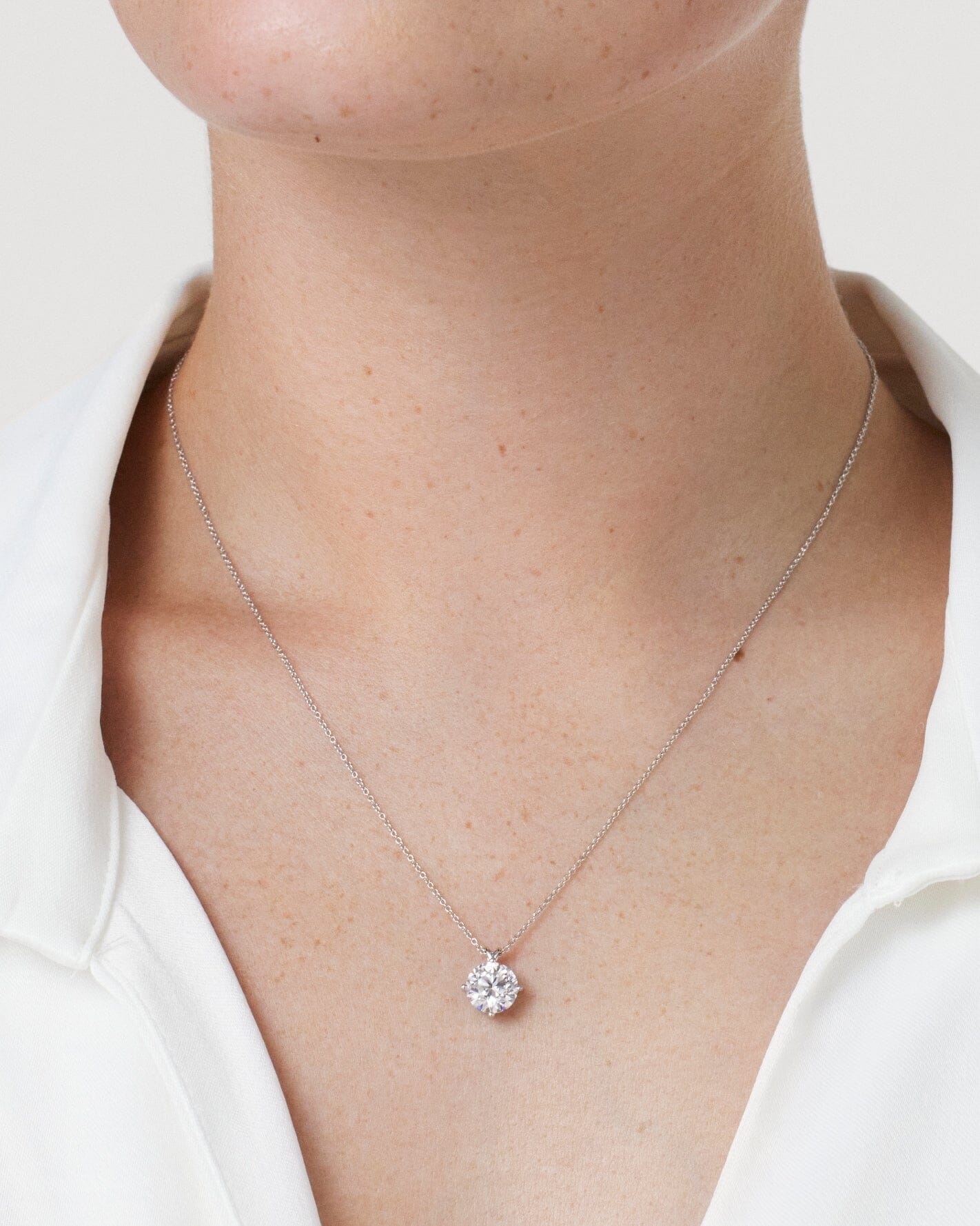 The Round Brilliant Solitaire Bale Pendant