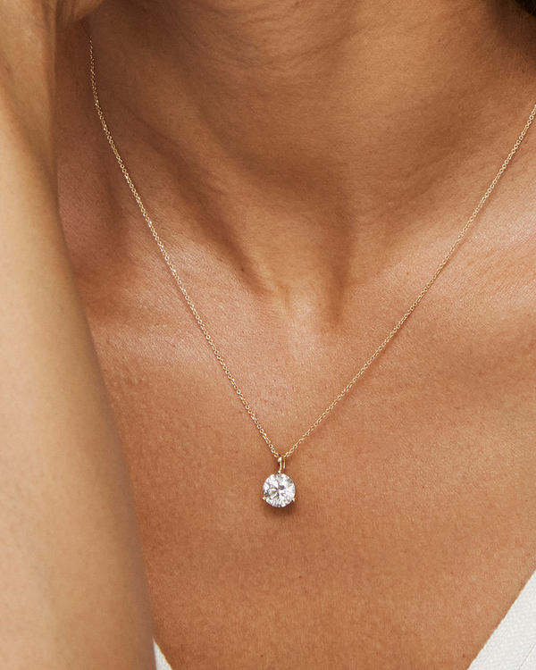 The Round Brilliant Solitaire Bale Pendant