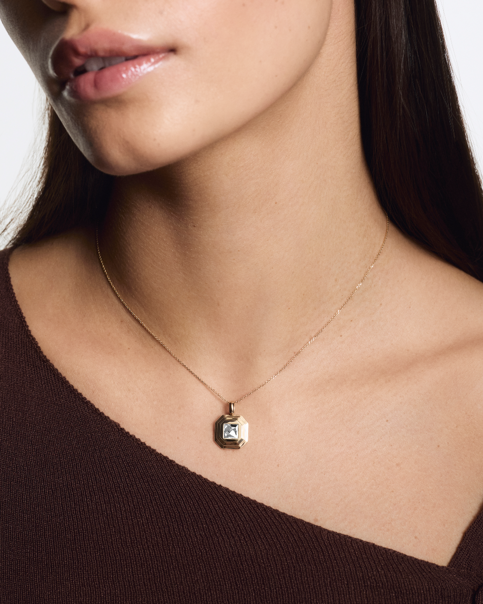 Model image of the Lightbox Cut Pendant in yellow gold