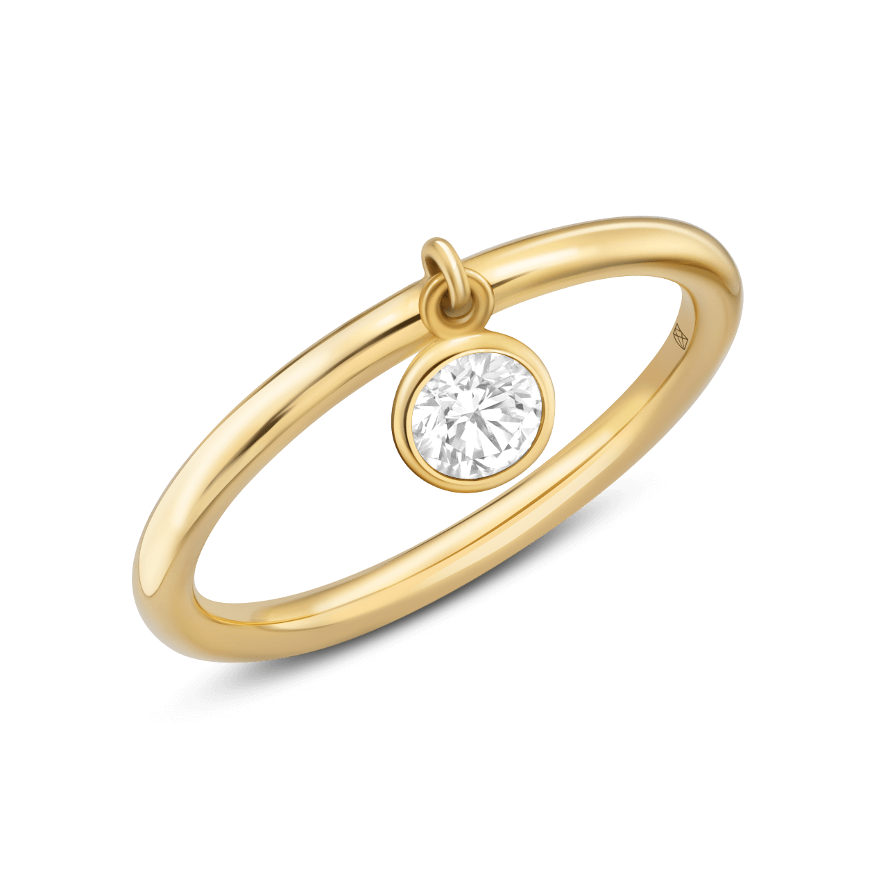 Angled view of yellow gold wistful ring