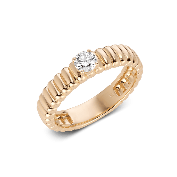 Angled view of the poet ring in yellow gold